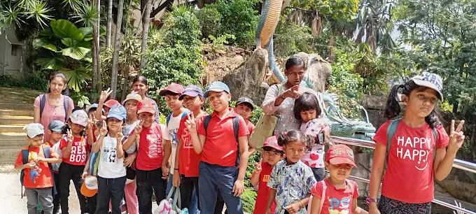 Children on an outdoor field trip